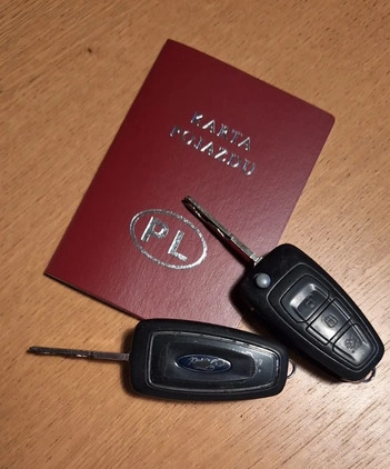 Ford S-Max cena 33000 przebieg: 200000, rok produkcji 2011 z Biała małe 211